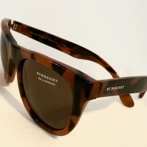 UV-Protection Tortoise Shell Burberry Sunglasses